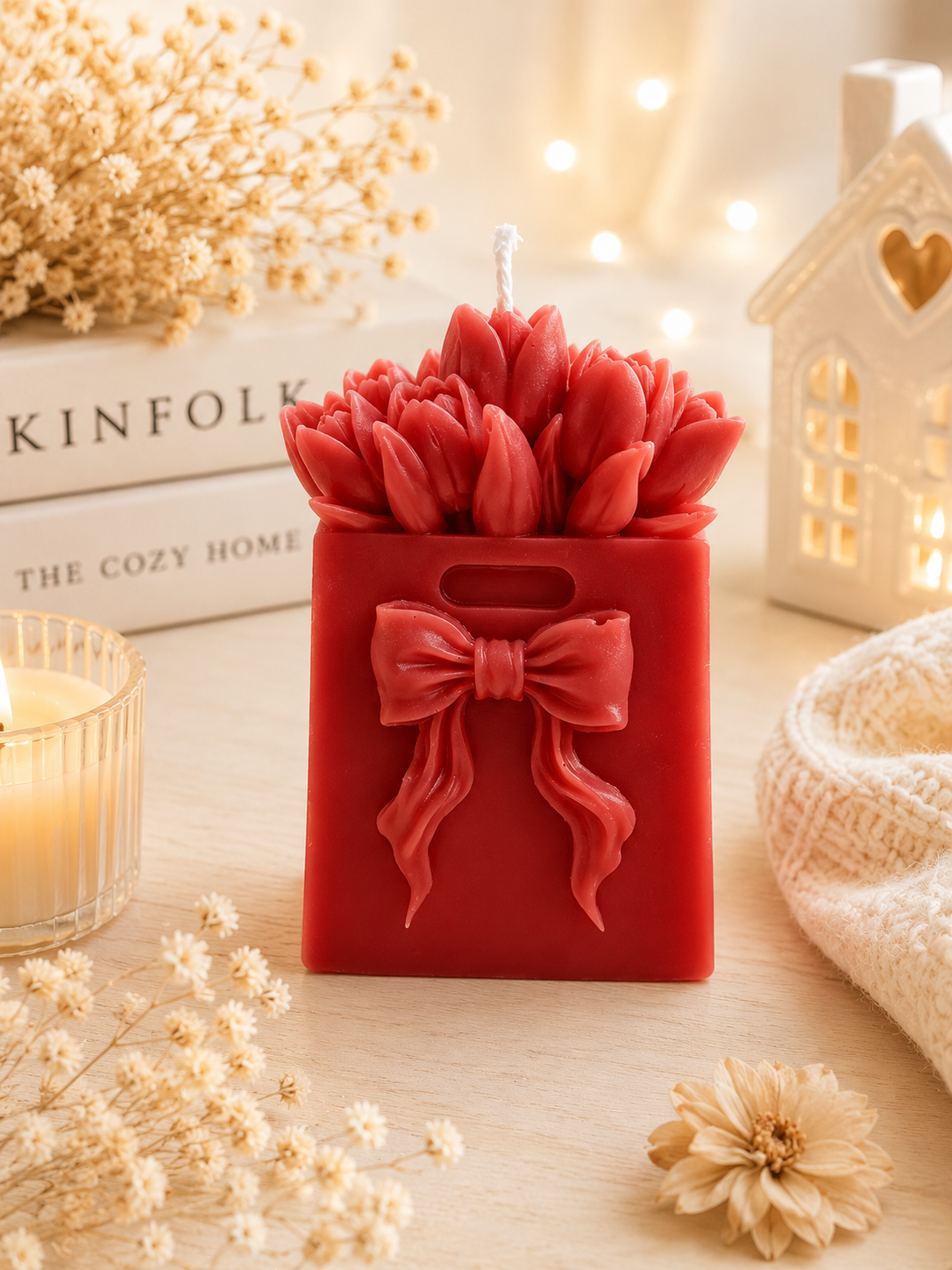 Tulip Bouquet Candle 4x2.5 inches