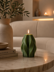 Ribbed Spiral Candle