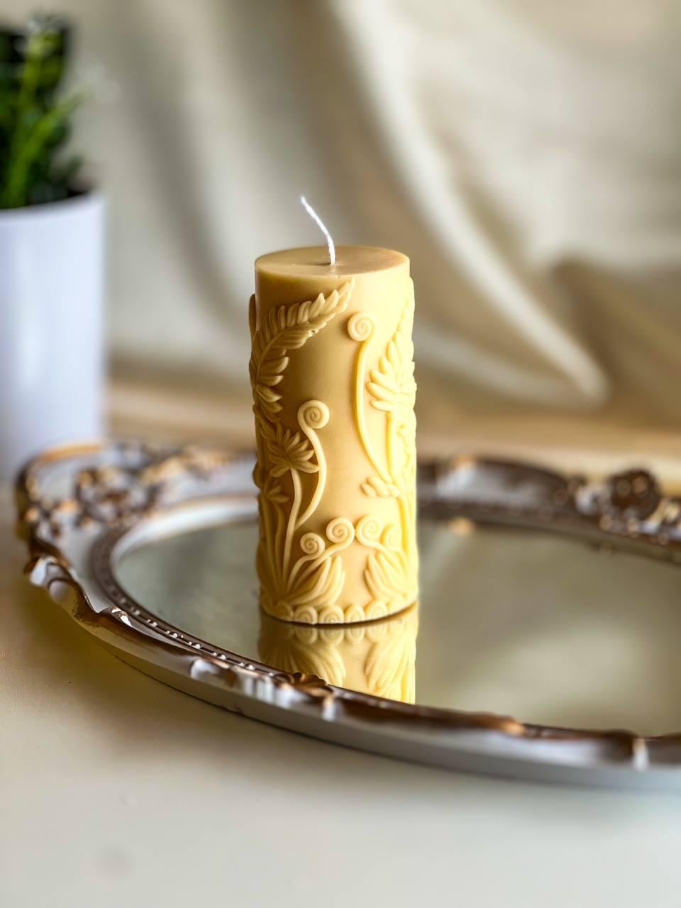 Chic Flower Pillar Candle