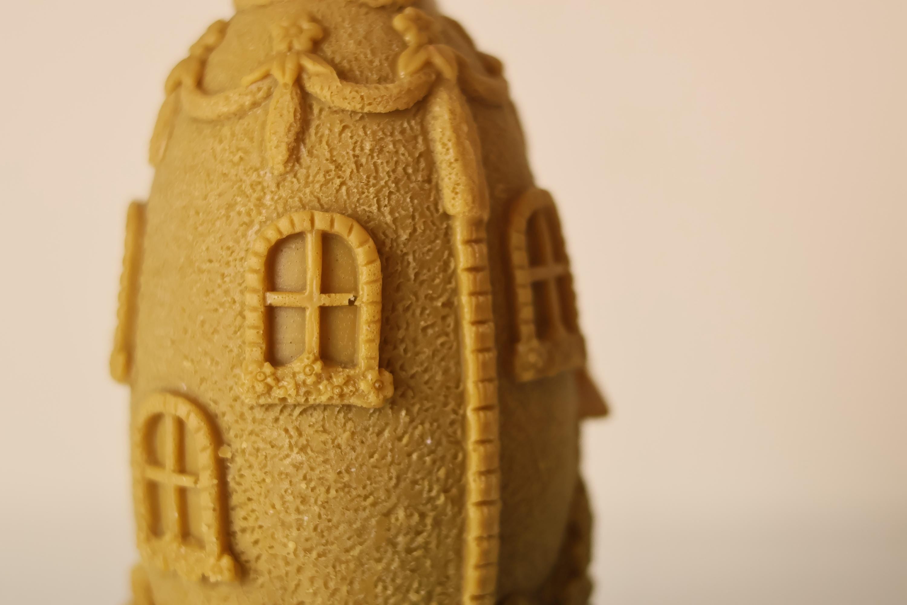 Egg House Candle