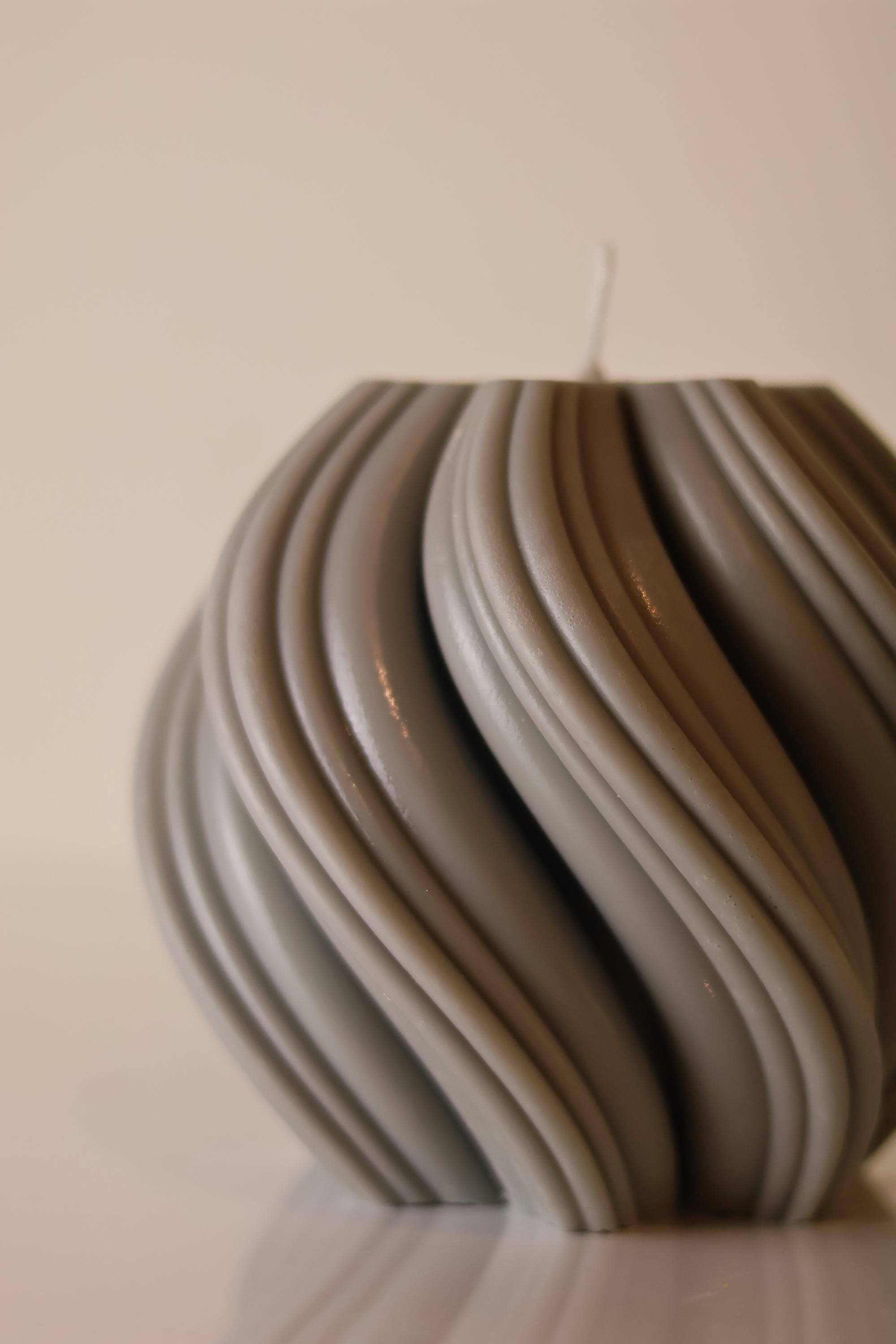 Large Swirl Candle 6x6 inches