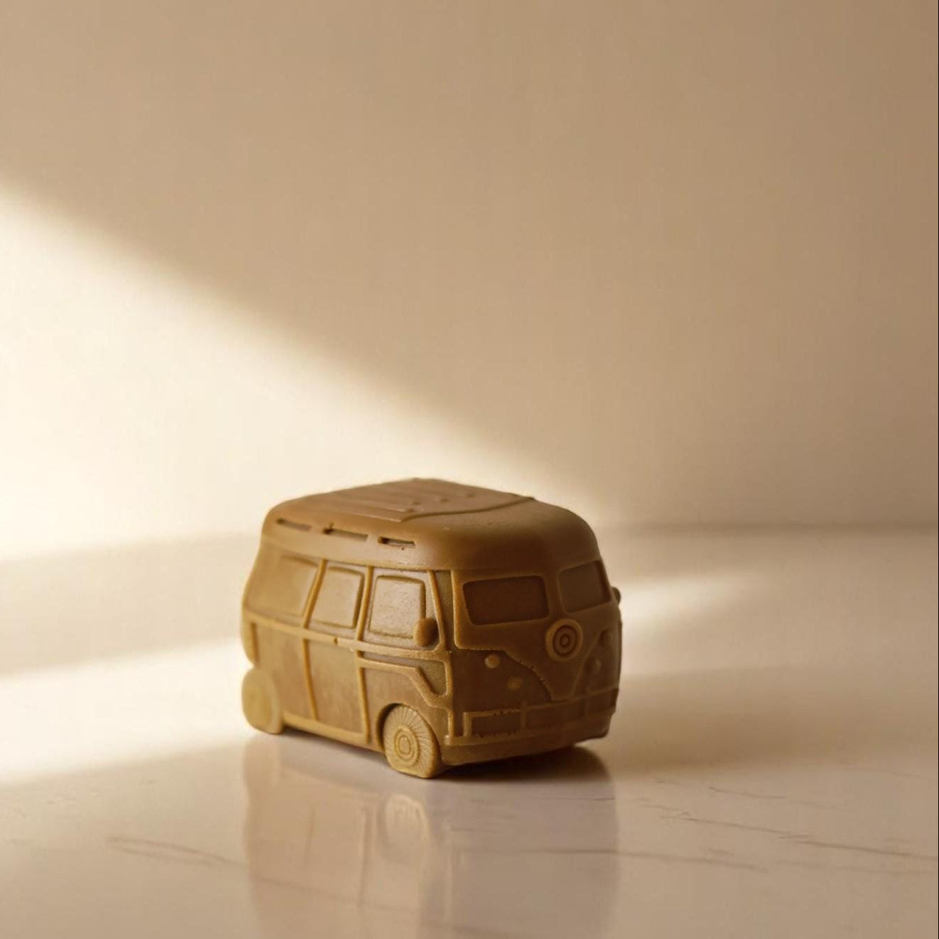 Kombi Camper Candle