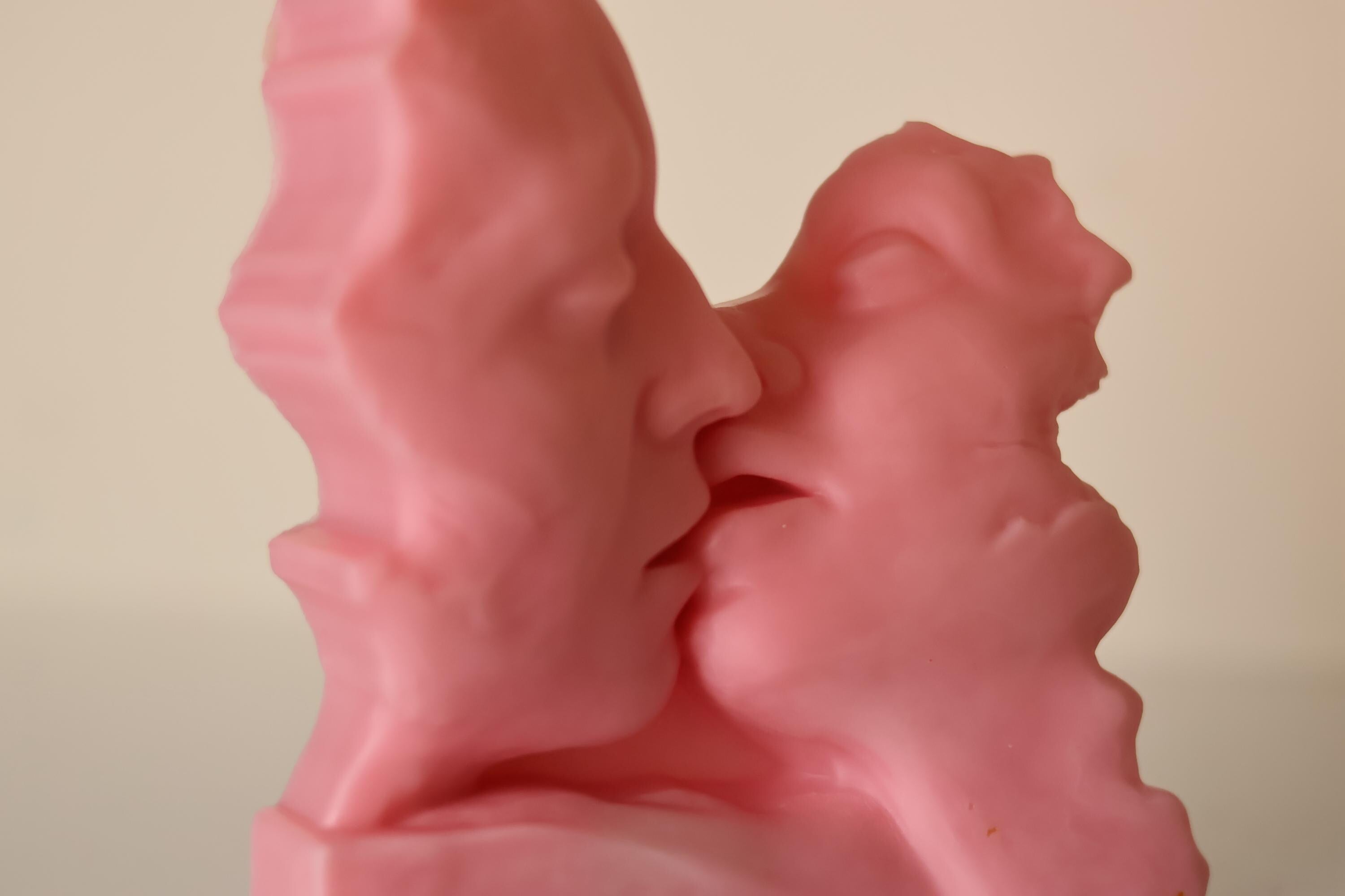 Big Kissing Couple Candle