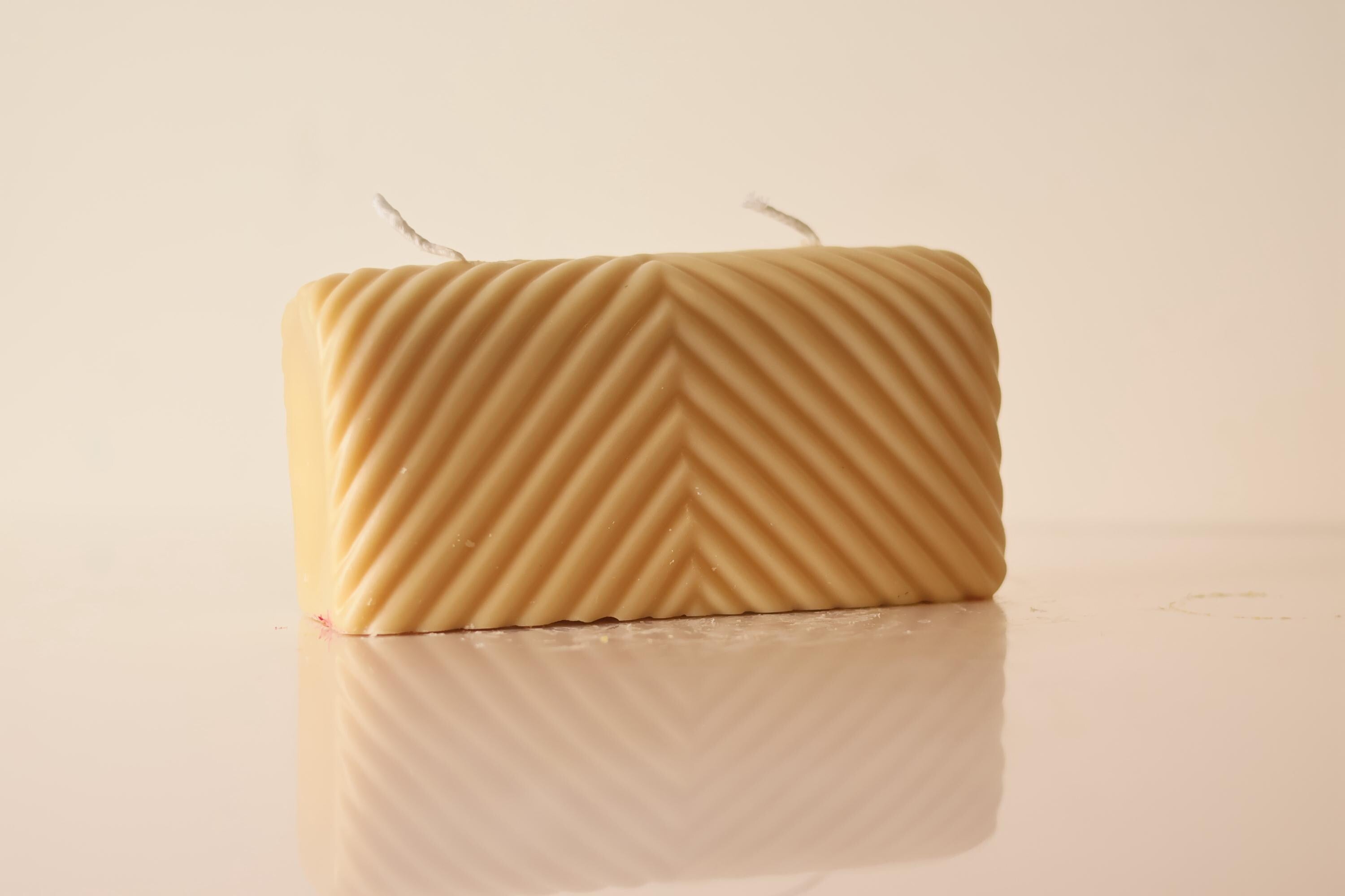 Large Purse Candle