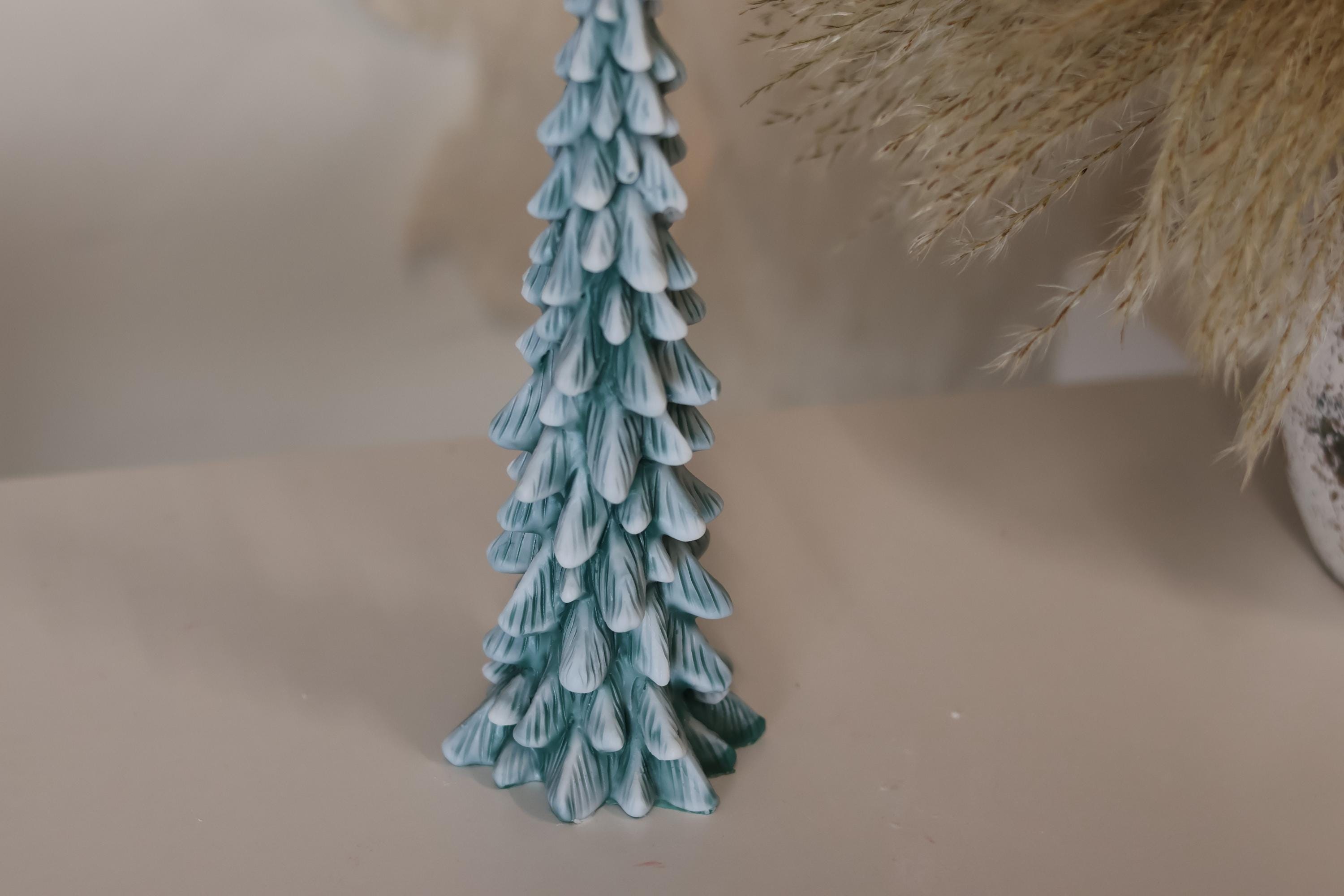 Ombre Christmas Tree Candle