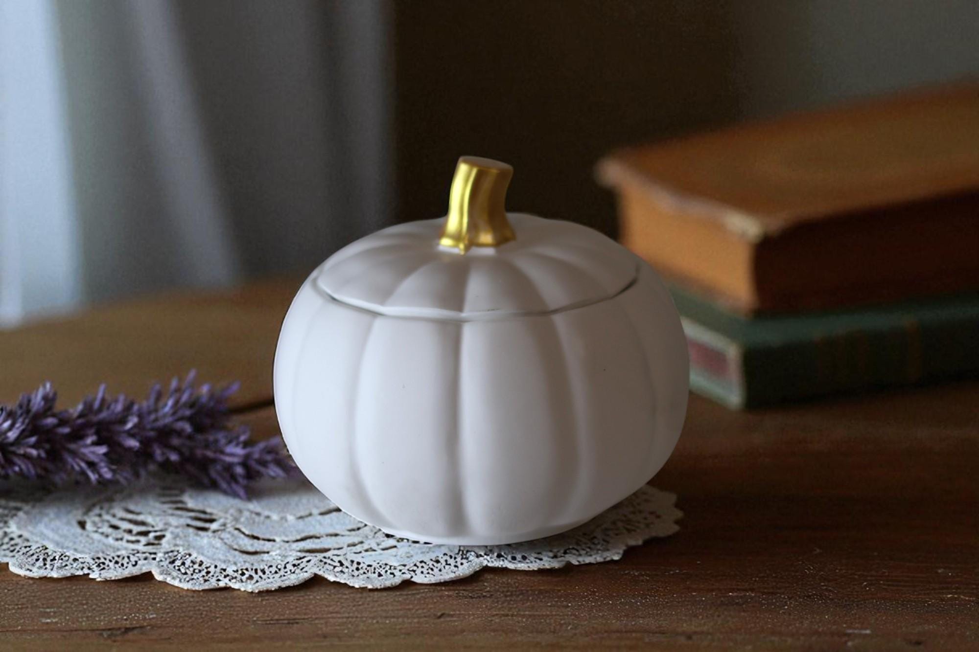 Pumpkin Candle in Ceramic Resin Jar