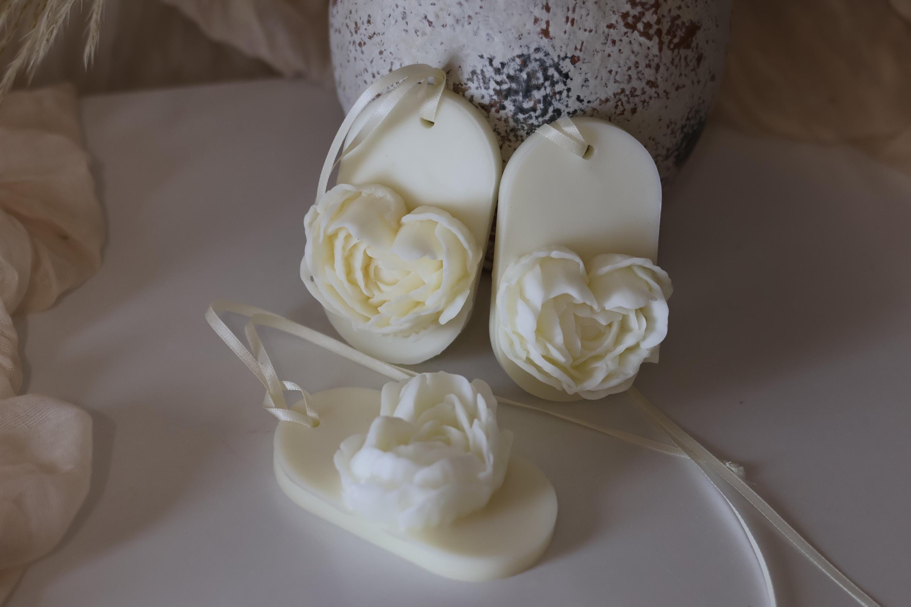 Wax Sachet with Floral Heart