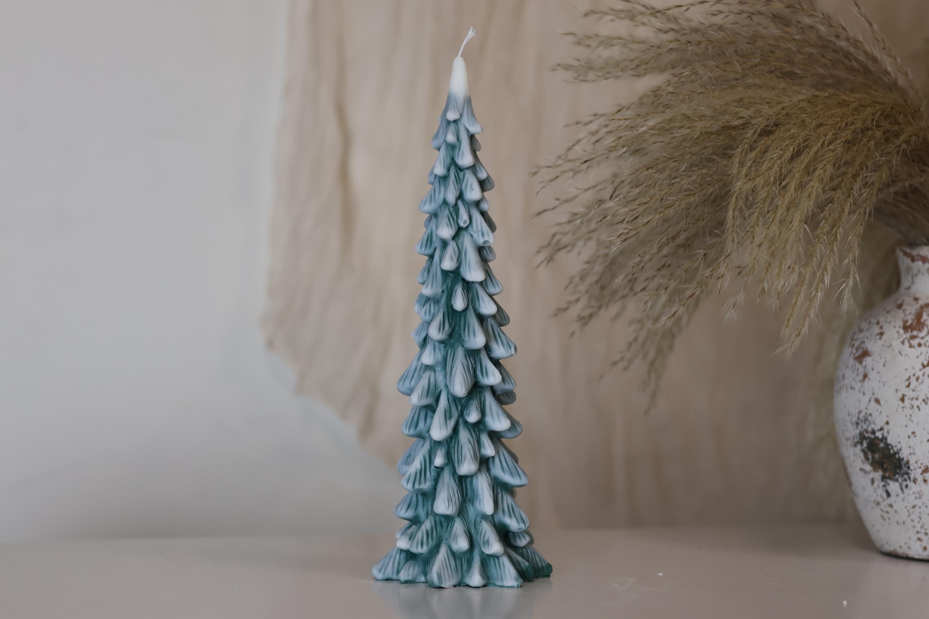 Ombre Christmas Tree Candle