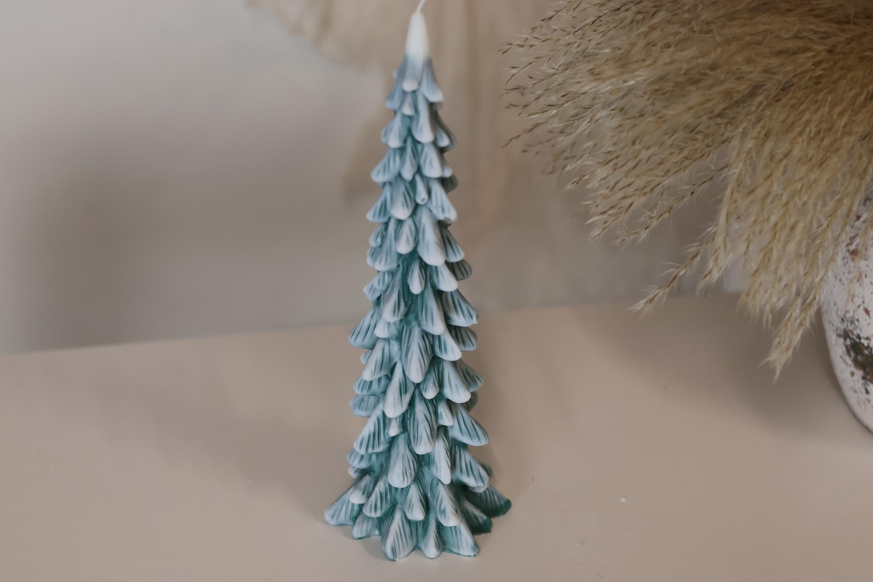 Ombre Christmas Tree Candle