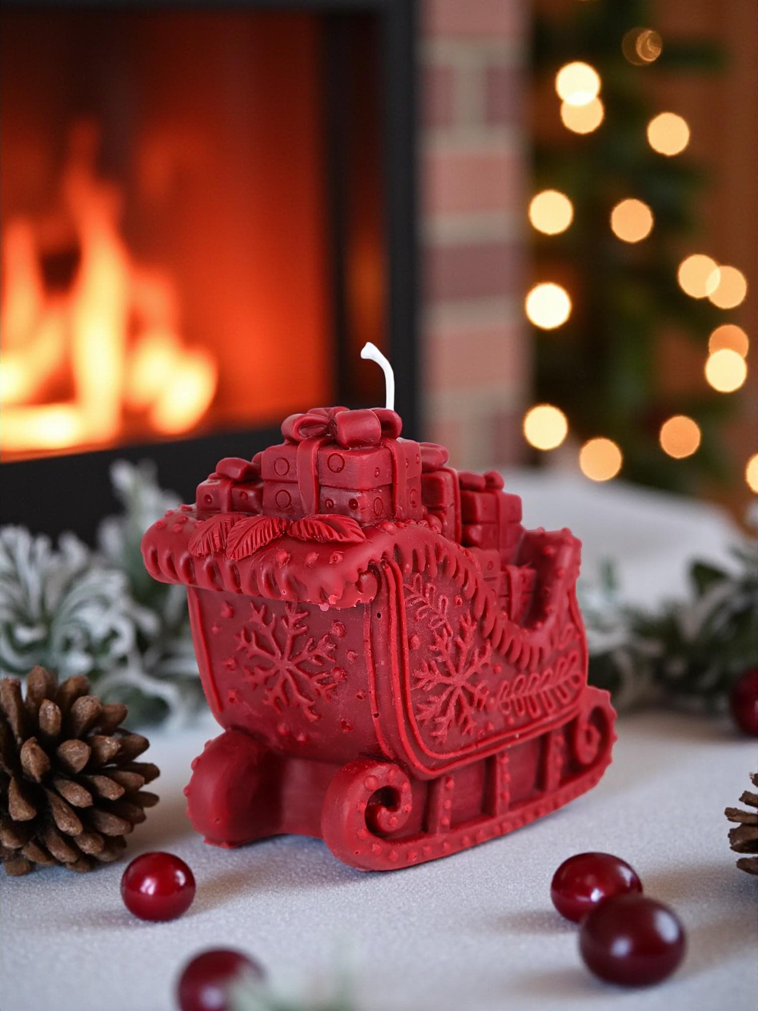 Christmas Sleigh Candle 3.5x4 inches